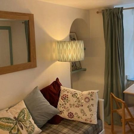 The Snug, A Great Flat In The Heart Of Peebles. Apartment Bagian luar foto