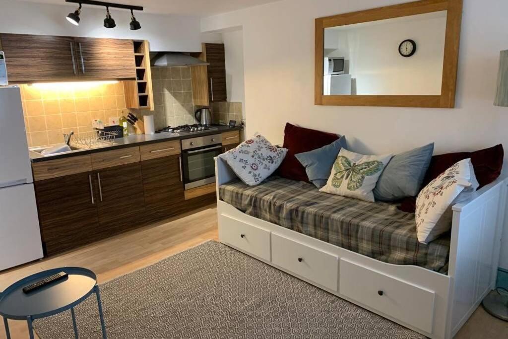 The Snug, A Great Flat In The Heart Of Peebles. Apartment Bagian luar foto