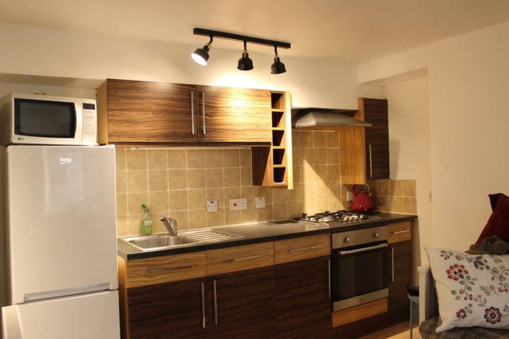 The Snug, A Great Flat In The Heart Of Peebles. Apartment Bagian luar foto